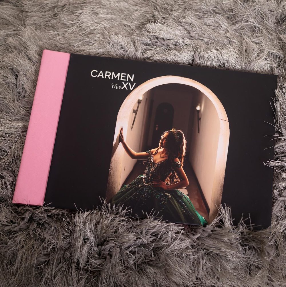 Photobook de XV con pasta rosa, David Roche Photography